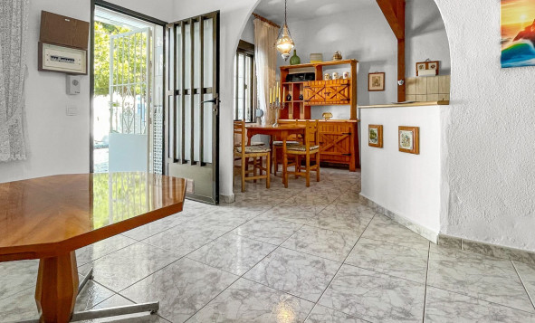 Resale - 2. Town house - Torrevieja - Costa Blanca South