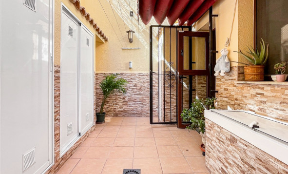 Resale - 2. Town house - Torrevieja - Costa Blanca South