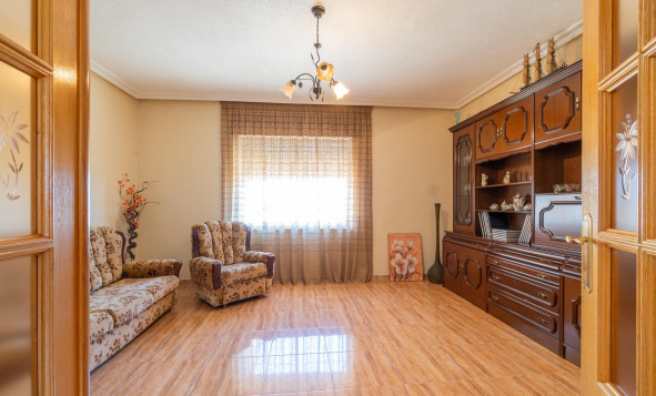 Reventa - 3. Casa indepiende - San Miguel de Salinas - Torremendo