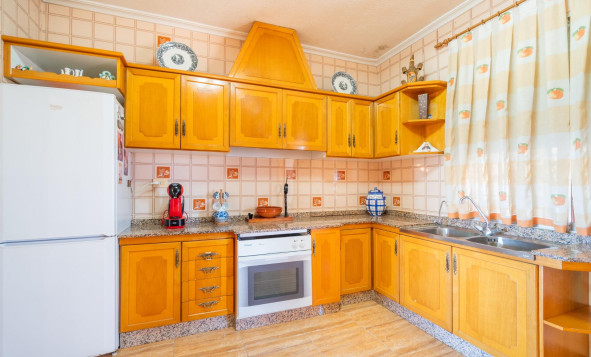 Reventa - 3. Casa indepiende - San Miguel de Salinas - Torremendo