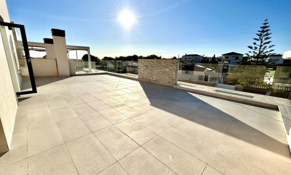 Reventa - 3. Casa indepiende - Los Balcones - Costa Blanca Sur