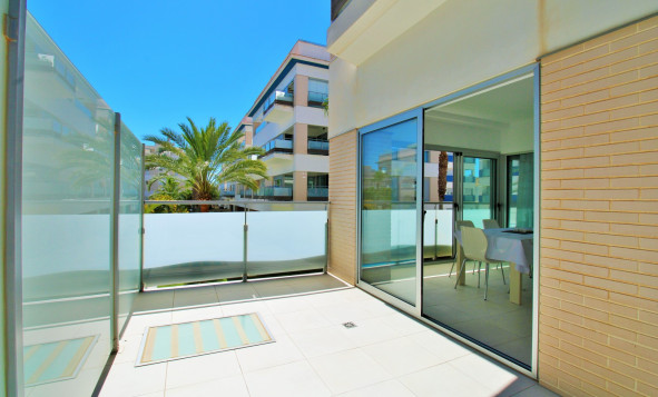Reventa - 1. Apartamento / piso - Villamartin - Costa Blanca Sur