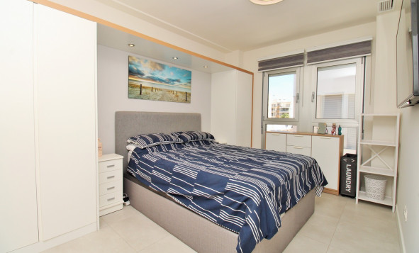 Reventa - 1. Apartamento / piso - Villamartin - Costa Blanca Sur