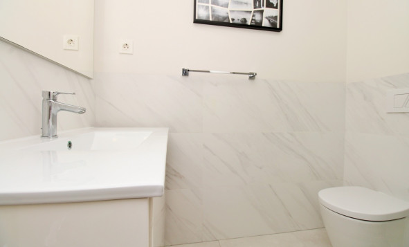 Reventa - 1. Apartamento / piso - Villamartin - Costa Blanca Sur