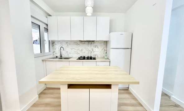 Resale - 1. Apartment / flat - Torrevieja - Costa Blanca South