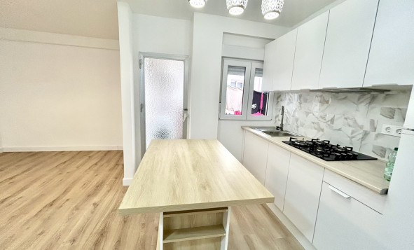 Resale - 1. Apartment / flat - Torrevieja - Costa Blanca South