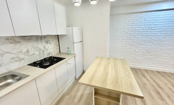 Resale - 1. Apartment / flat - Torrevieja - Costa Blanca South