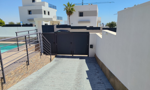 Resale - 3. Detached house - San Miguel de Salinas - Costa Blanca South