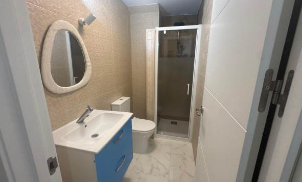 Resale - 1. Apartment / flat - Torrevieja - Muelle Pesquero