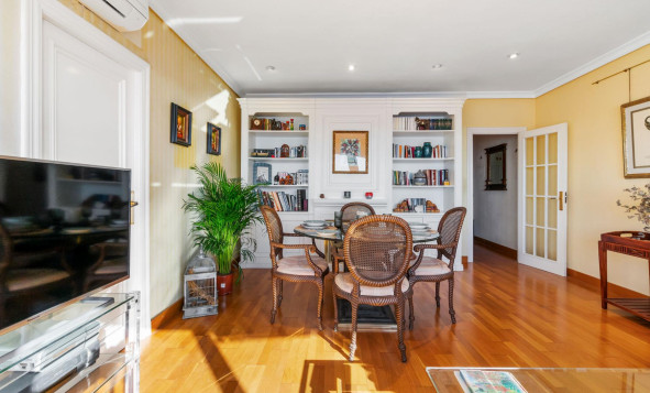 Resale - 1. Apartment / flat - Torrevieja - CLUB NAUTICO TORREVIEJA