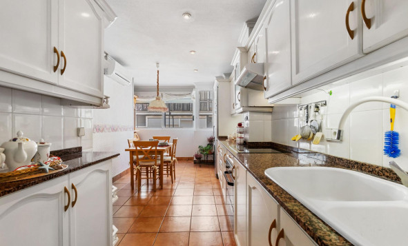 Resale - 1. Apartment / flat - Torrevieja - CLUB NAUTICO TORREVIEJA