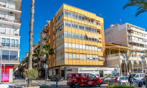 Resale - 1. Apartment / flat - Torrevieja - CLUB NAUTICO TORREVIEJA