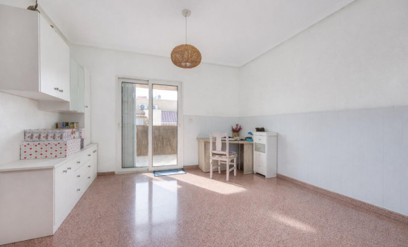 Resale - 1. Apartment / flat - Torrevieja - Costa Blanca South