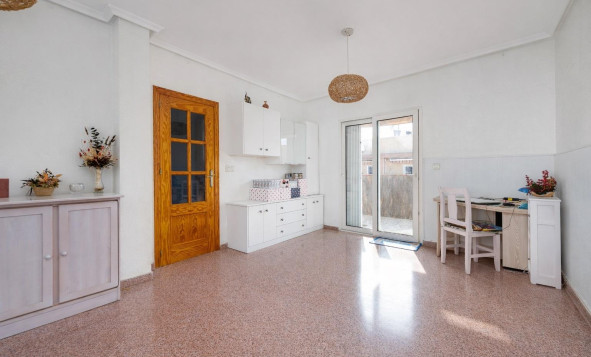 Resale - 1. Apartment / flat - Torrevieja - Costa Blanca South