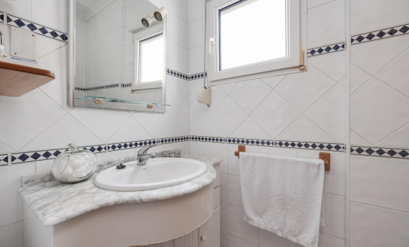 Resale - 1. Apartment / flat - Torrevieja - Costa Blanca South