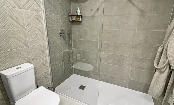Reventa - 1. Apartamento / piso - Orihuela Costa - Costa Blanca Sur