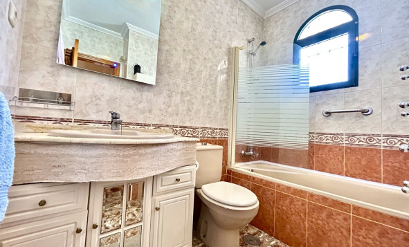 Reventa - 2. Chalet adosado - La Zenia - Costa Blanca Sur