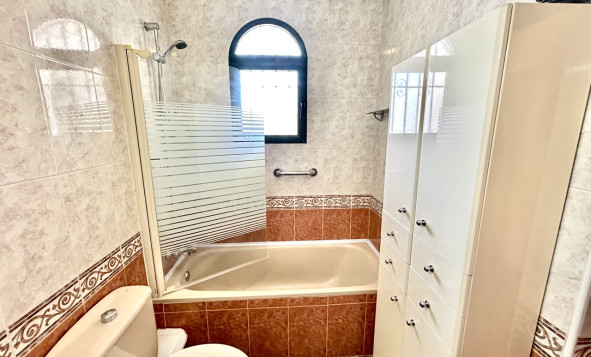 Reventa - 2. Chalet adosado - La Zenia - Costa Blanca Sur