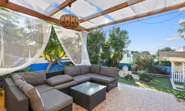 Reventa - 3. Casa indepiende - Santa Pola - Costa Blanca Sur