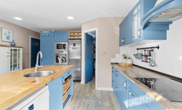 Reventa - 3. Casa indepiende - Santa Pola - Costa Blanca Sur