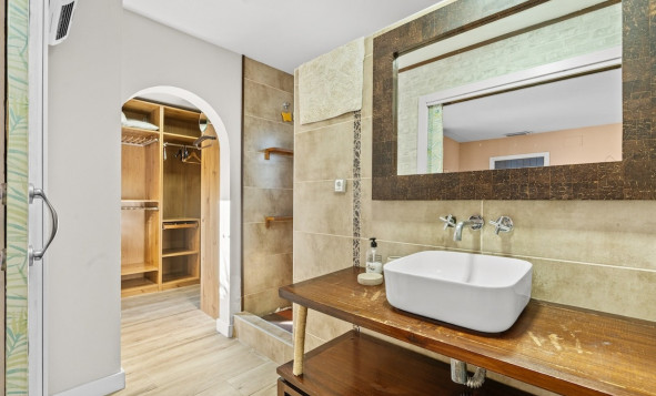 Reventa - 3. Casa indepiende - Santa Pola - Costa Blanca Sur
