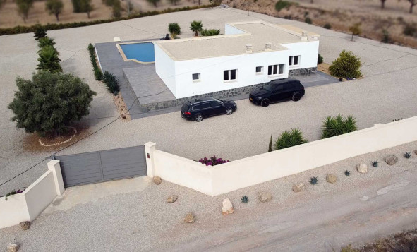 Resale - 7. Finca / Country property - Macisvenda