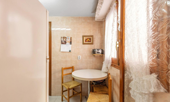 Resale - 1. Apartment / flat - Torrevieja - Costa Blanca South