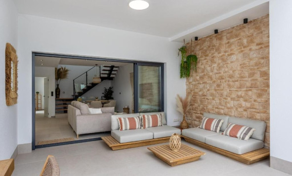 Reventa - 3. Casa indepiende - Dolores - Costa Blanca Sur