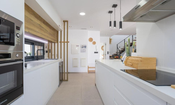 Reventa - 3. Casa indepiende - Dolores - Costa Blanca Sur