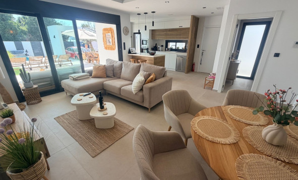 Reventa - 3. Casa indepiende - Dolores - Costa Blanca Sur