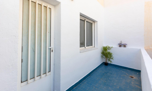 Herverkoop - 1. Appartement / flat - Torrevieja - Puerto Deportivo