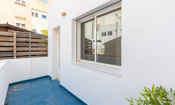 Herverkoop - 1. Appartement / flat - Torrevieja - Puerto Deportivo