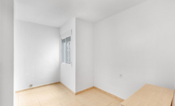 Herverkoop - 1. Appartement / flat - Torrevieja - Puerto Deportivo
