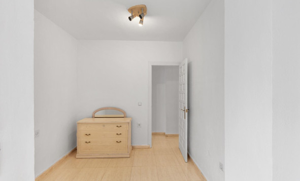 Herverkoop - 1. Appartement / flat - Torrevieja - Puerto Deportivo