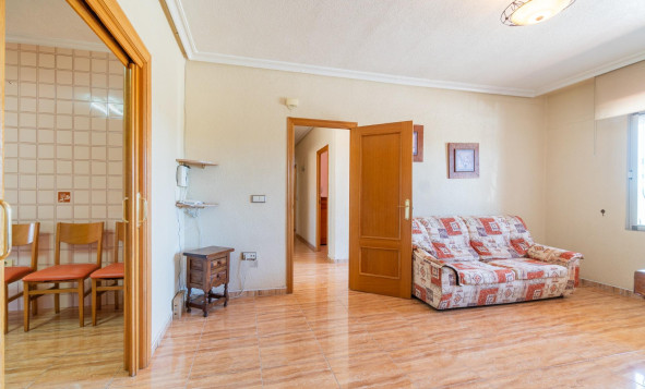 Reventa - 3. Casa indepiende - San Miguel de Salinas - Torremendo