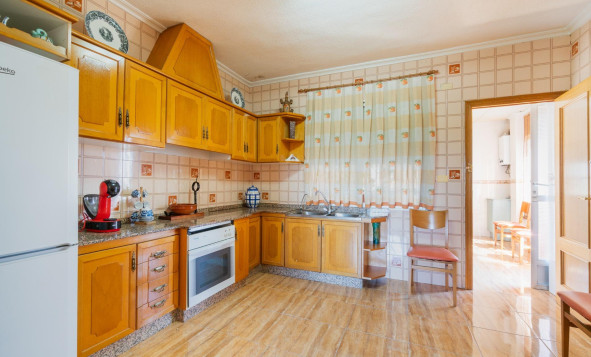 Reventa - 3. Casa indepiende - San Miguel de Salinas - Torremendo