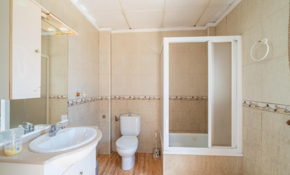 Reventa - 3. Casa indepiende - San Miguel de Salinas - Torremendo