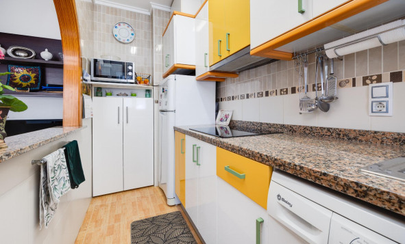 Herverkoop - 1. Appartement / flat - Torrevieja - Costa Blanca Zuid
