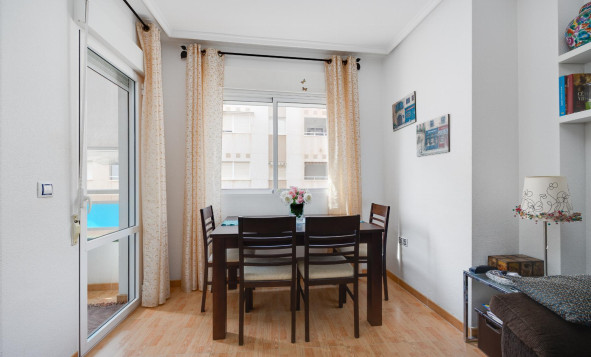 Herverkoop - 1. Appartement / flat - Torrevieja - Costa Blanca Zuid