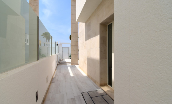Resale - 3. Detached house - Orihuela Costa - Lomas de Cabo Roig