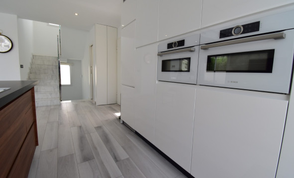 Resale - 3. Detached house - Orihuela Costa - Lomas de Cabo Roig