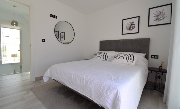 Resale - 3. Detached house - Orihuela Costa - Lomas de Cabo Roig