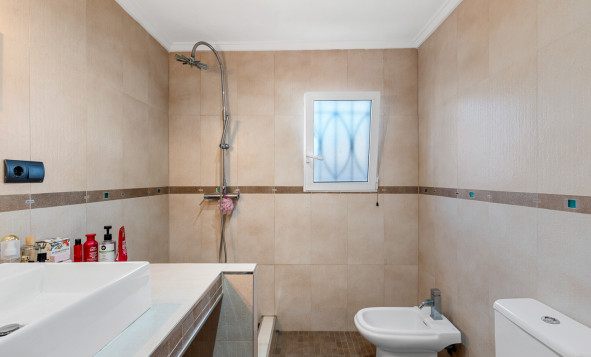 Herverkoop - 3. Vrijstaande villa - Ciudad Quesada - Costa Blanca Zuid