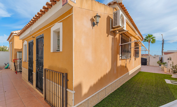 Herverkoop - 3. Vrijstaande villa - Ciudad Quesada - Costa Blanca Zuid