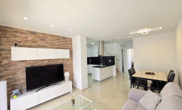 Resale - Villa * - Ciudad Quesada * - Doña Pepa *
