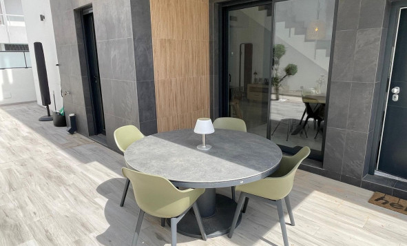 Reventa - 3. Casa indepiende - Benijófar - Costa Blanca Sur