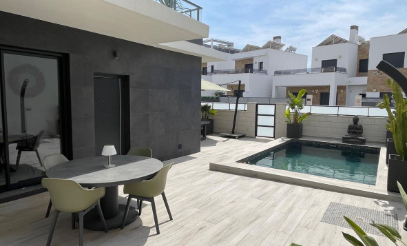 Reventa - 3. Casa indepiende - Benijófar - Costa Blanca Sur