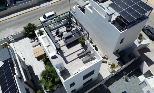 Reventa - 3. Casa indepiende - Benijófar - Costa Blanca Sur