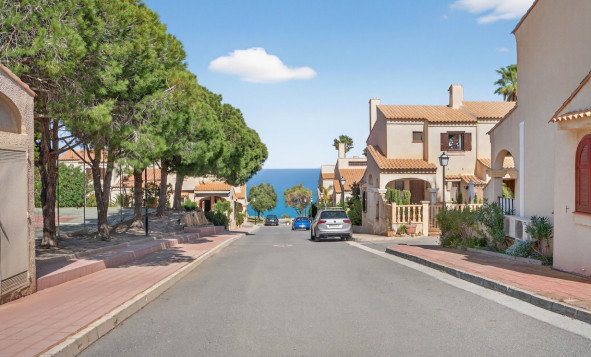 Reventa - 2. Chalet adosado - Gran Alacant - El Faro