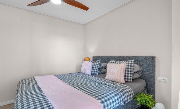 Reventa - 1. Apartamento / piso - Orihuela Costa - Costa Blanca Sur